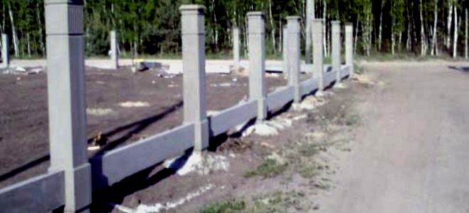 Как выбрать и установить столбы для забора бетонные?